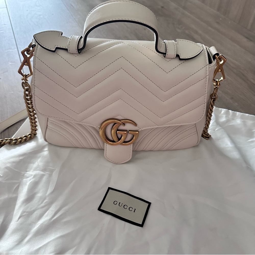 Gucci Cream Chevron Shoulder Bag with Gold Hardware